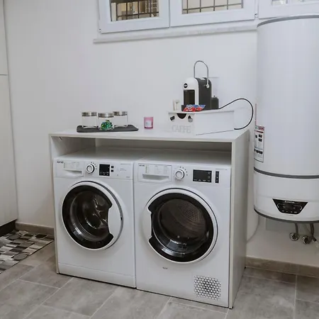 House Paradise- House Arena Apartment